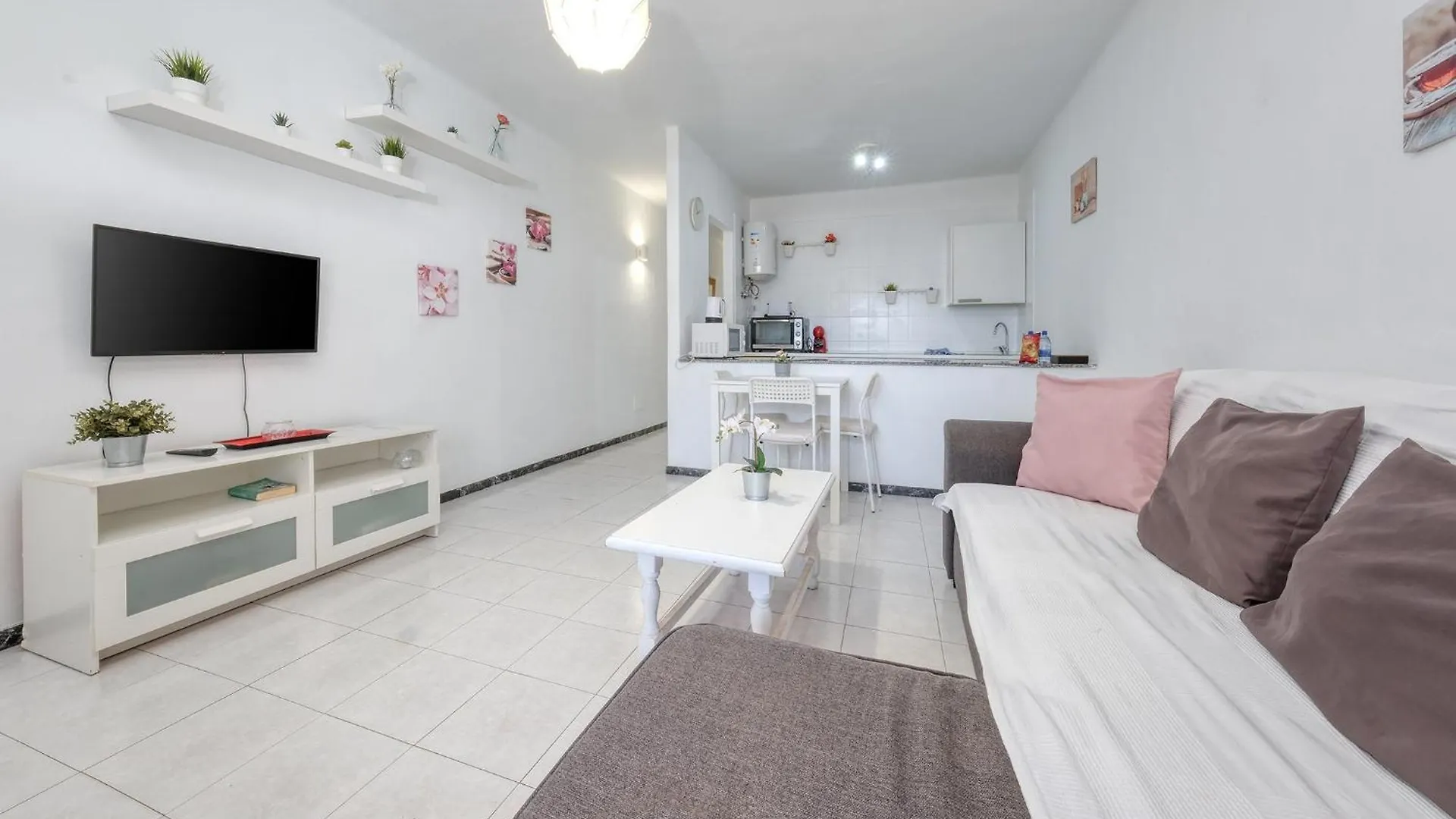 Suite Abora Relax A 500M De La Playa Wifi Fibra Puerto del Carmen  Apartment Puerto del Carmen (Lanzarote)