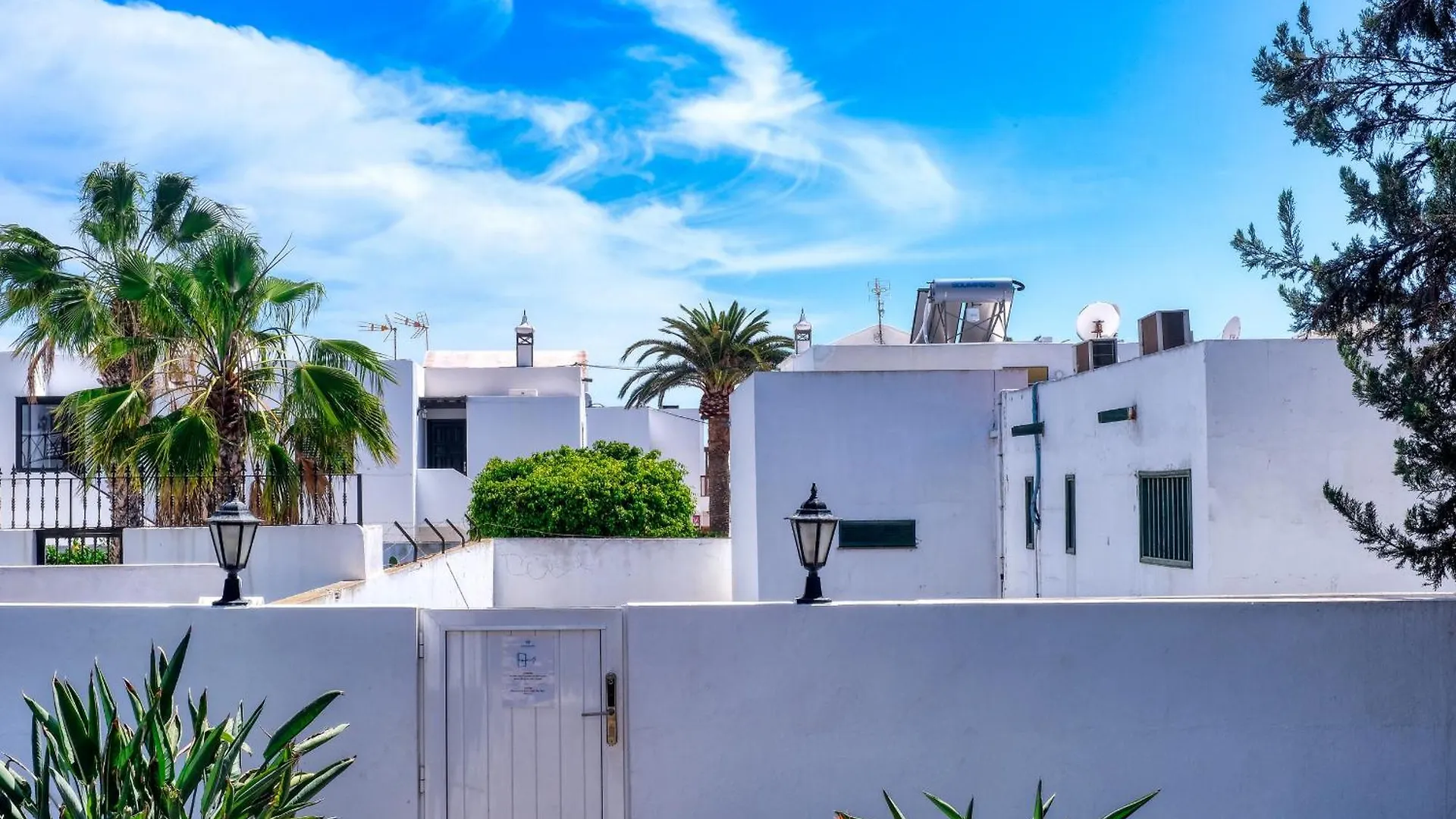 Suite Abora Relax A 500M De La Playa Wifi Fibra Puerto del Carmen  0*, Puerto del Carmen (Lanzarote) Spain